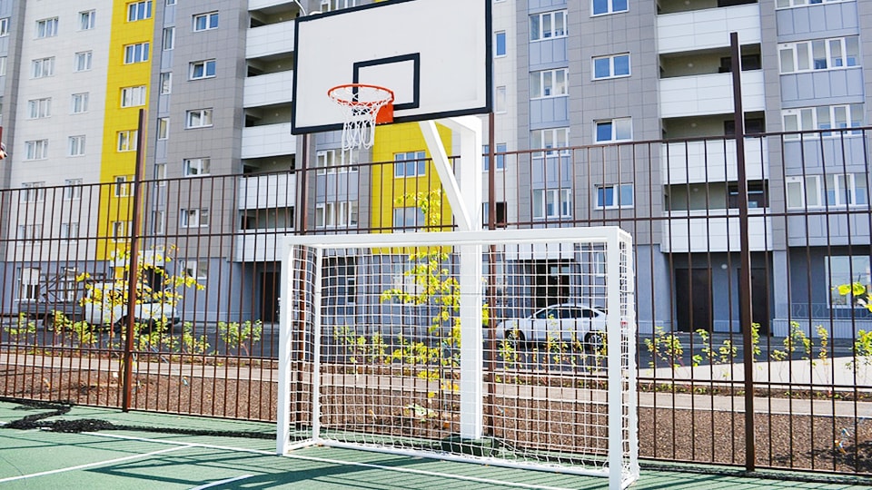 Монтаж элементов для спортивных площадок в Великом Новгороде