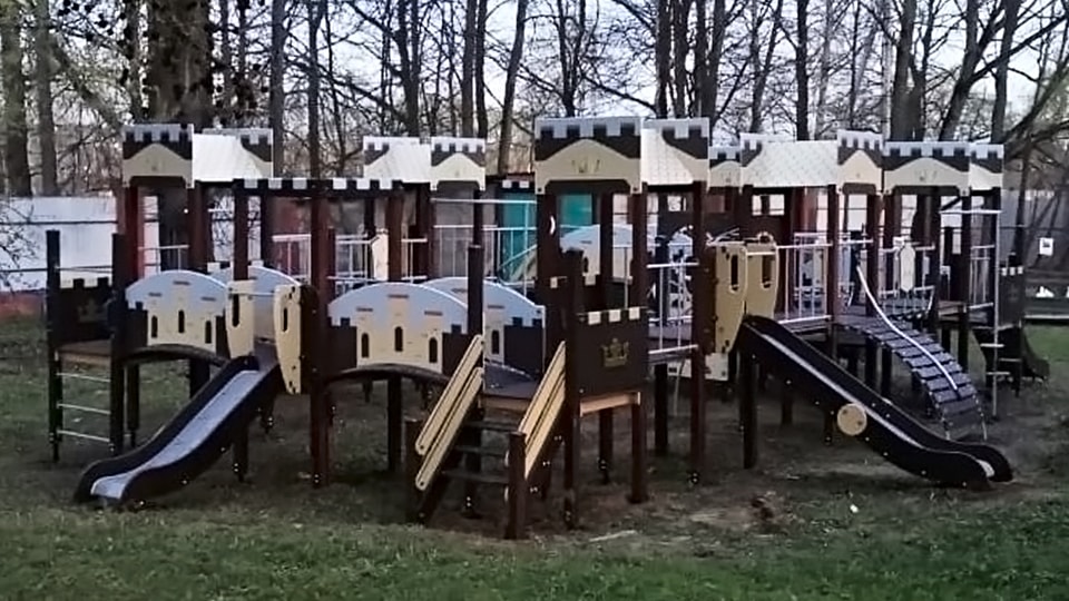 Доставка и монтаж детских площадок по ГОСТу в Великом Новгороде